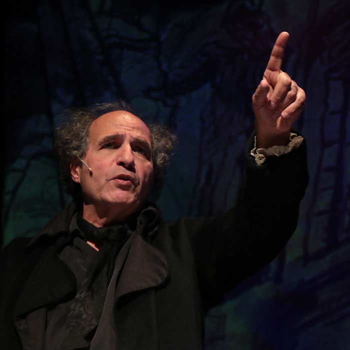 Serge Barbuscia fait un discours