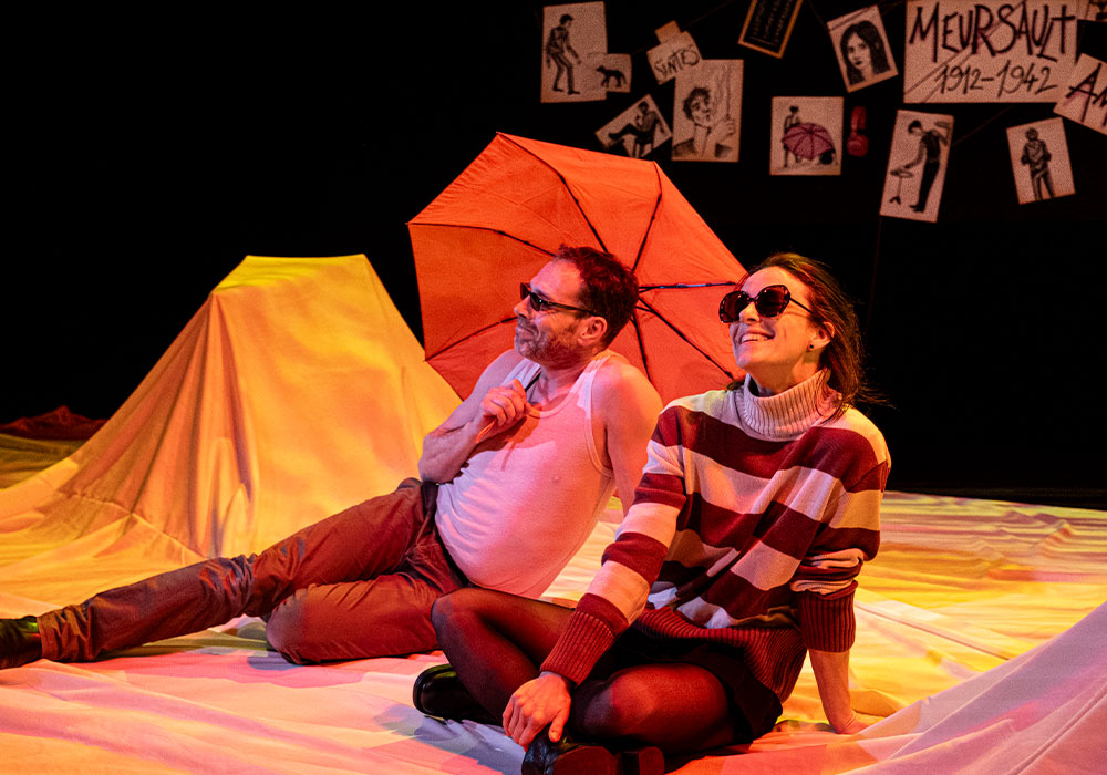 L'Etrangere © Gilbert Scotti (3) Spectacle l'Etrangère, un couple sur une plage